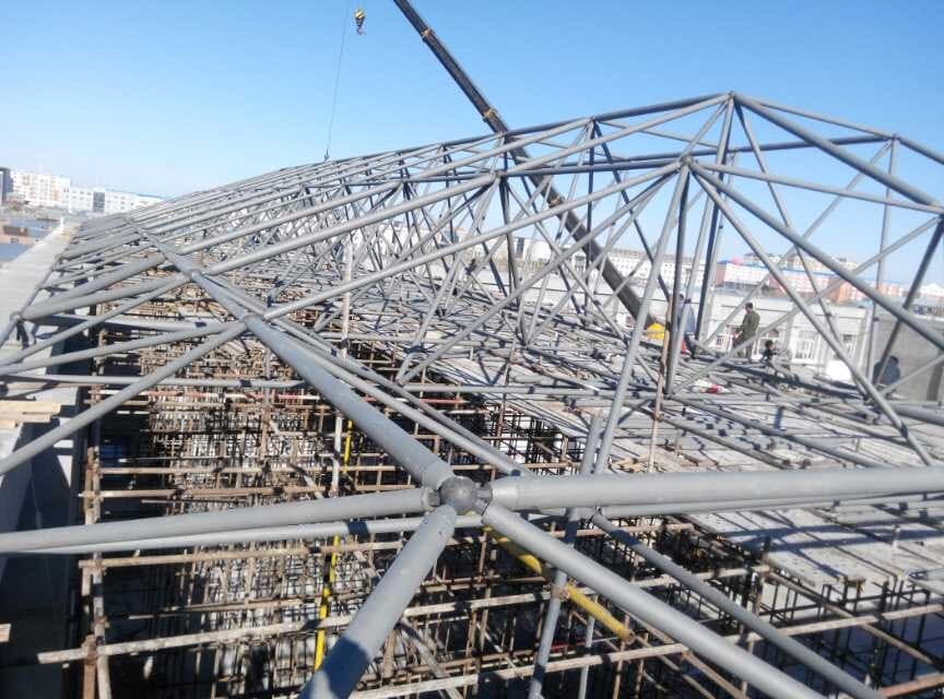 邛崃商贸城屋顶网架工程